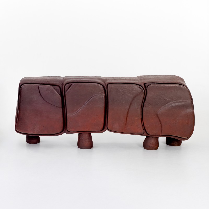 <a href="https://www.galeriegosserez.com/artistes/mohasseb-georges.html">Georges Mohasseb</a> - Rhino - Grand buffet